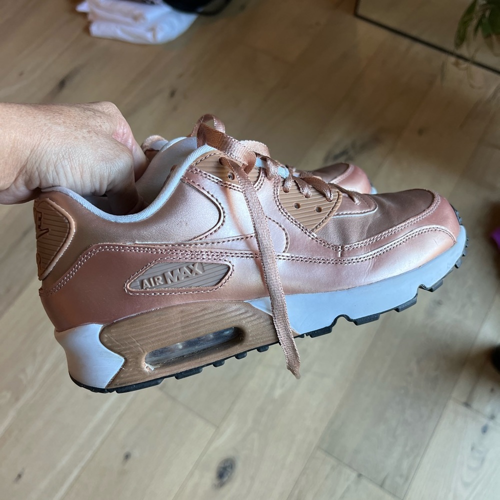 Rosegold Nike AirMax